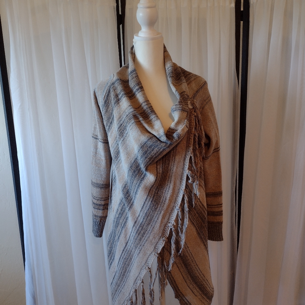 Women's Sweater/poncho